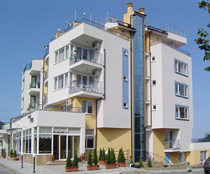 Хотел Бриз